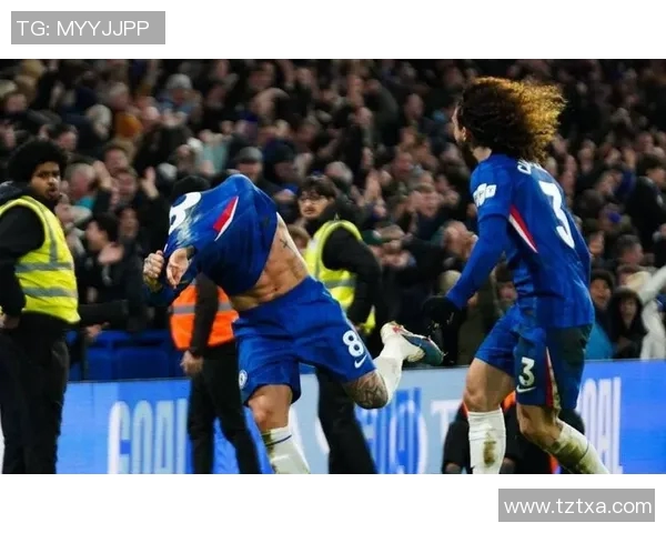 切尔西更衣室风波再起斯特林与恩佐训练场冲突引发热议