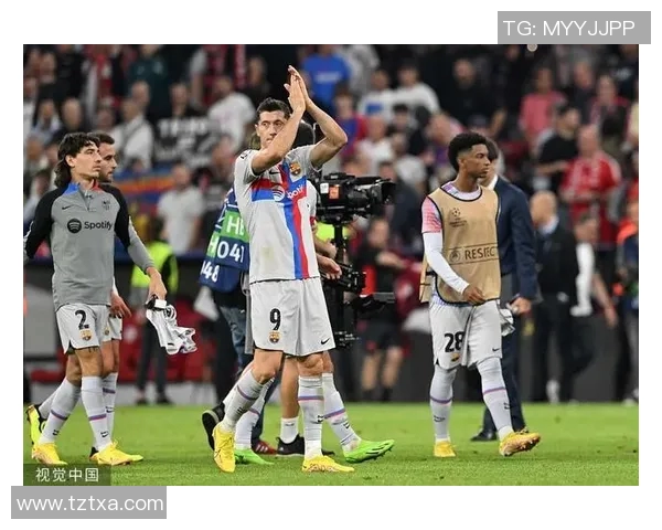 巴萨与拜仁激战在即谁将赢得这场巅峰对决的荣耀