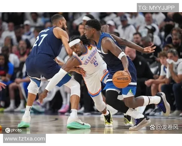 森林狼与雷霆激战正酣赛季关键对决引发球迷热议