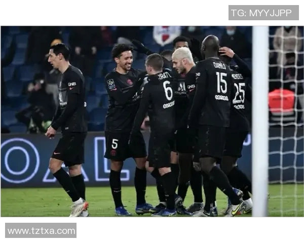 登克尔克与布雷的激烈对决揭示足球战术与团队协作的魅力