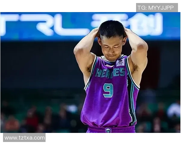 张庆鹏:从篮球场上的拼搏者到生活中的奋斗典范 张庆鹏:从篮球场上的拼搏者到生活中的奋斗典范